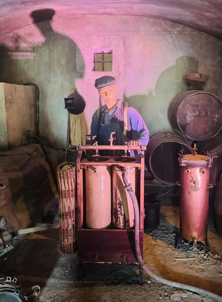 Sistema antiguo de filtrado Caves Carod
